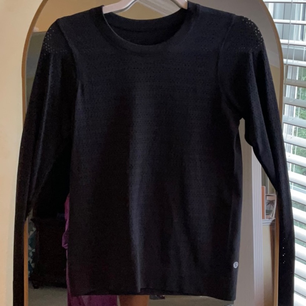 Lululemon thick mesh running top